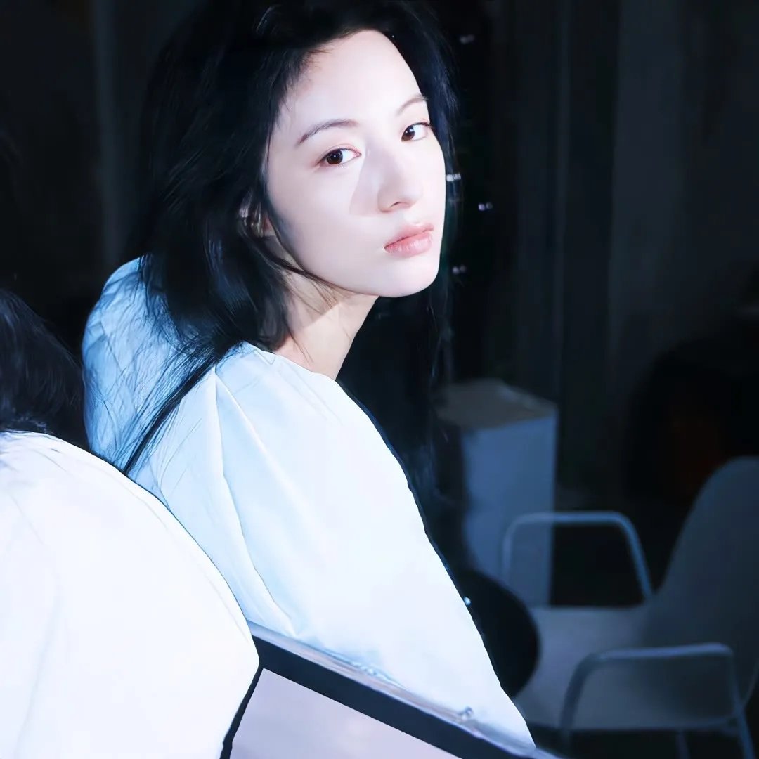 海底娇娃蓝华：处女任务